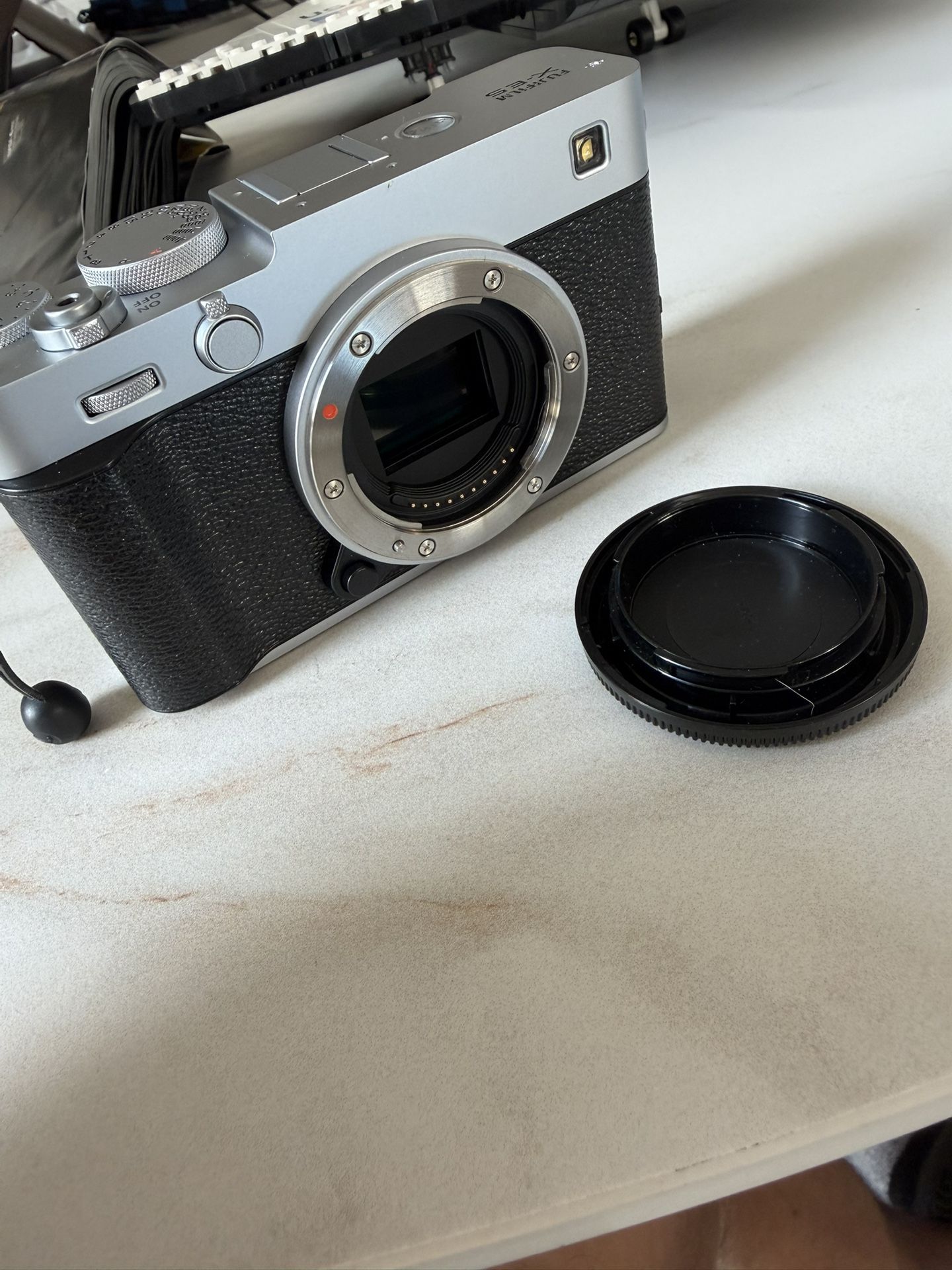 FujiFilm X-E5