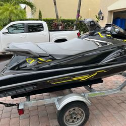 In Mint Condition JET SKI 2015 YAMAHA VX DELUXE 3 seats TRAILER INCLUDED 