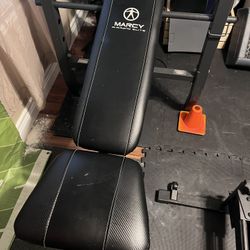 Weight Bench 