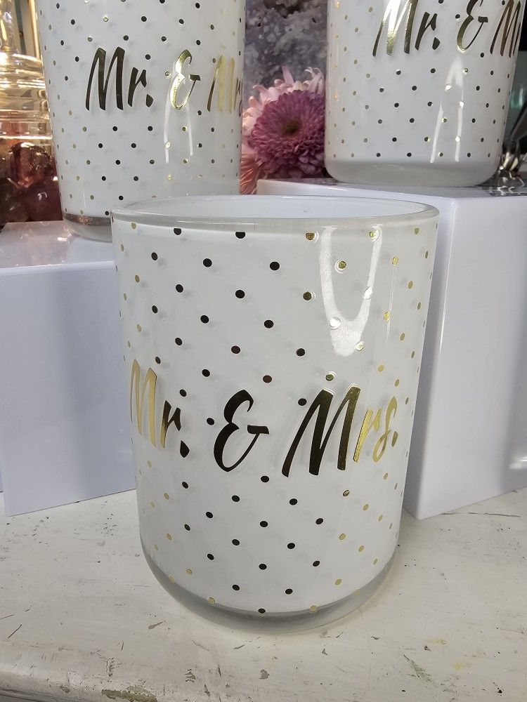 Lot ( 11) Mr & Mrs Glass Containers