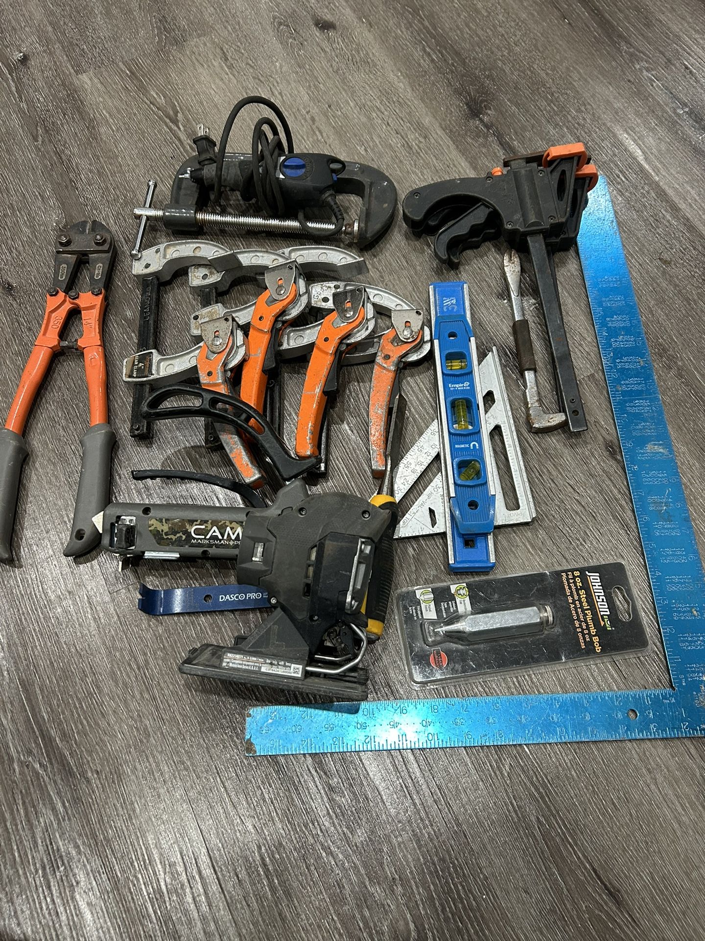 Mixed hand tool lot