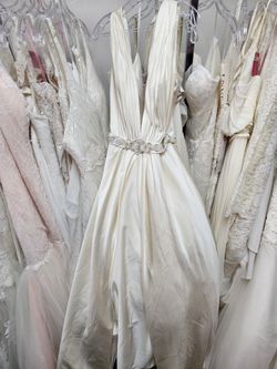 Clearance Sale Bridal Gowns