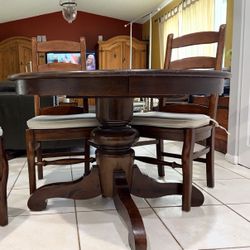 POTTERY  BARN TABLE / 6 CHAIRS $ 750 Make An Offer