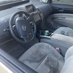 Sell Toyota Prius 2009