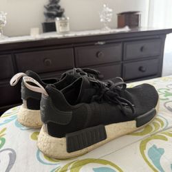Adidas NMD_R1 Women’s Size 7.5 (Black/Beige) | Great Condition | Boost Comfort