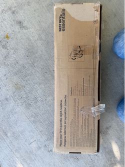 Best Buy Essentials Full Motion TV Wall Mount 47”–84” – Like New