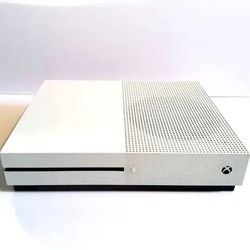 Xbox One S 500GB W/Games