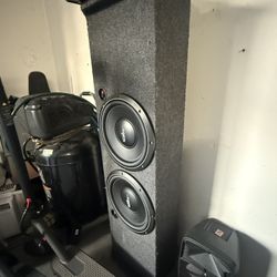2 SKAR AUDIO 12s With Skar Amp 