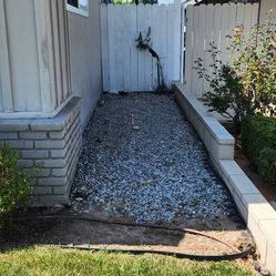 Free 1-2" gravel