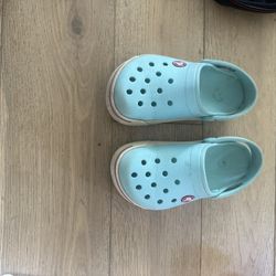crocs size c 10/11