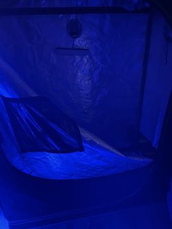 Grow Tent And Light
