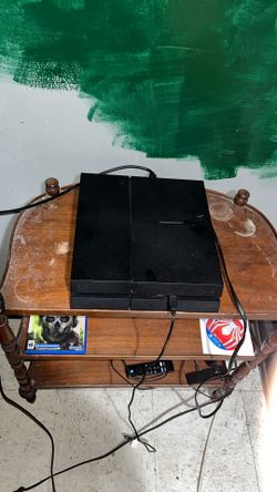 PS4 500gb with controller