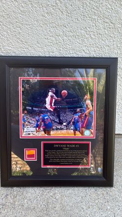 Dwyane Wade #3 Framed Collectible with Game-Used Jersey Piece