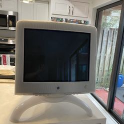 Retro Gaming Apple Crt 