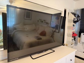 Philips 55” LED Smart TV – Works Great – HDMI/WiFi  $100 OBO
