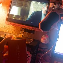 New Lacy Heart Crown Ring I have a receipt with me i can still return it But I don't have time