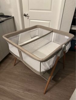 Bassinet for twins