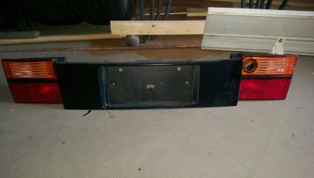 Vw jetta tail lights and plate tub