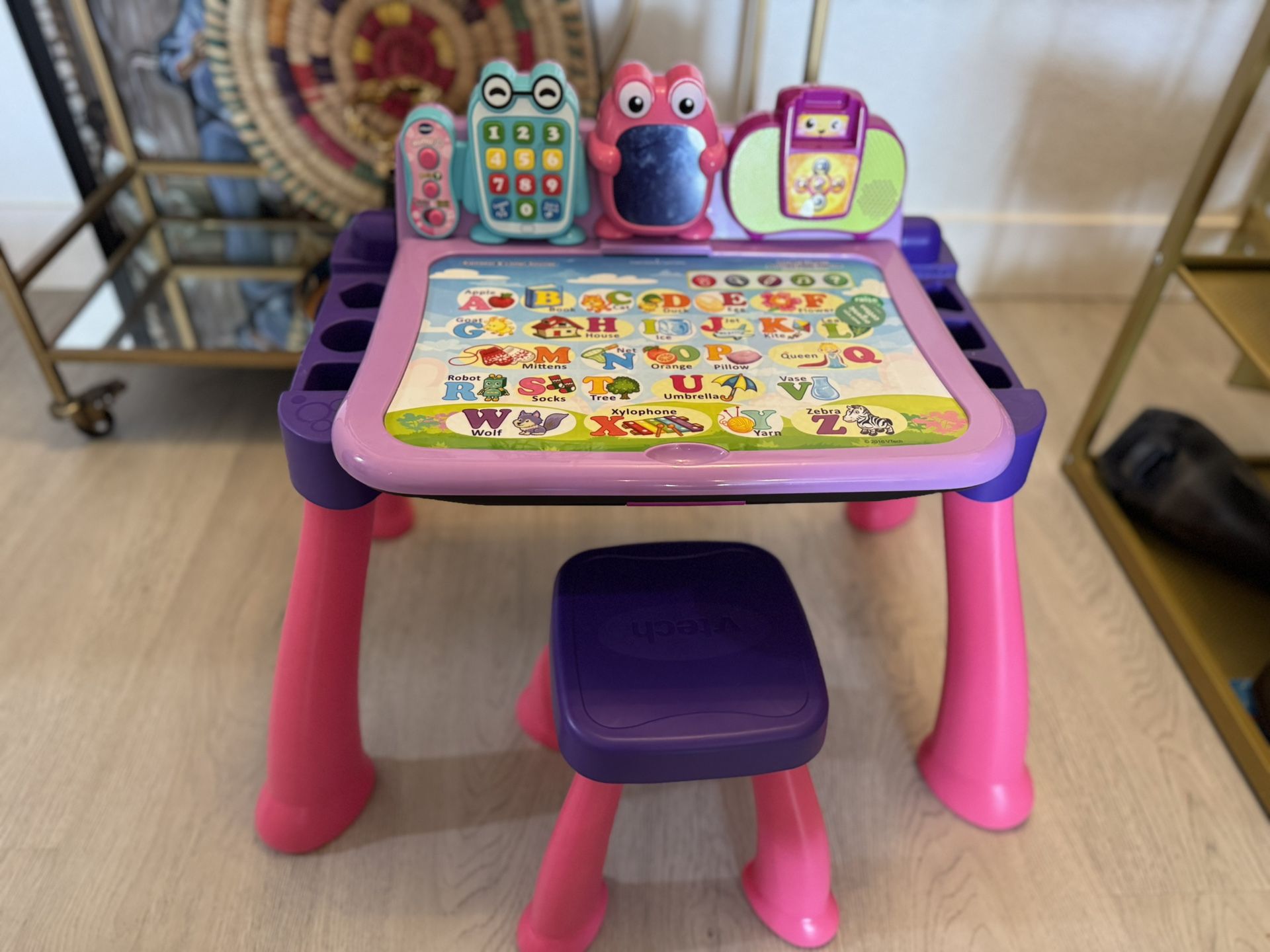 Musical Learning Desk