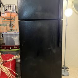 REFRIGERATOR / FREEZER