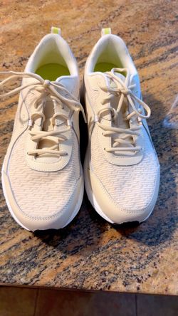 Rika tennis shoes