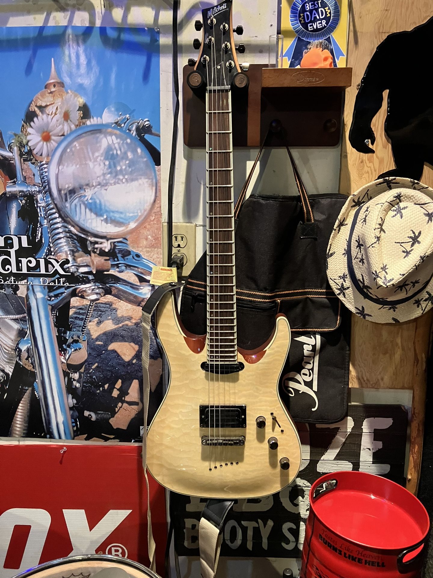 Electric Guitar.