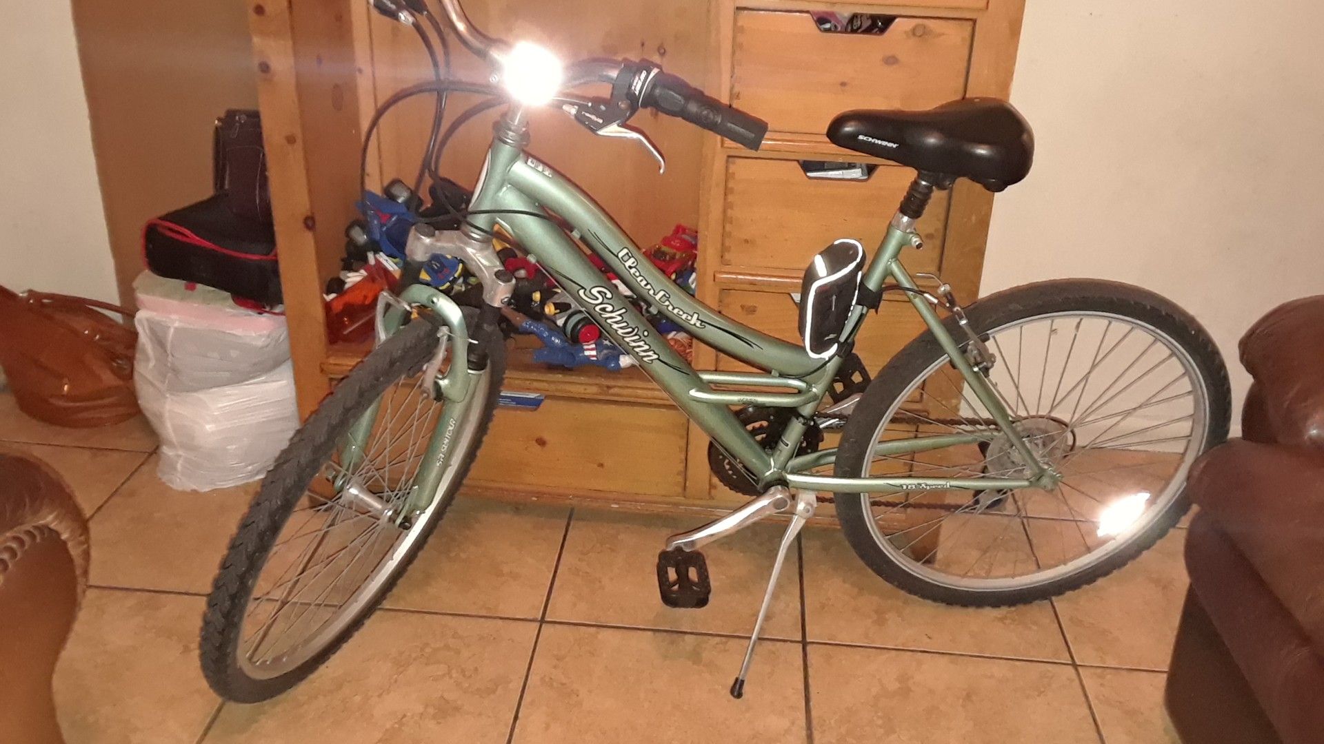 Schwinn clear creek 26