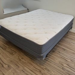 Ortho Mattress Doctor Preferred Club Signature Queen Mattress with Box Spring and Bed Frame Excellent Condition 