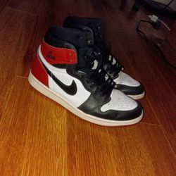 used Jordan 1 Black Toe Reimagined (9.5)