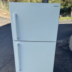 Household Refrigerator Fridge Freezer Great For Garage