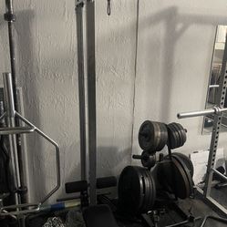 Lat Pulldown cable workout machine