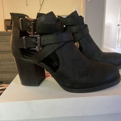 Women’s Booties 