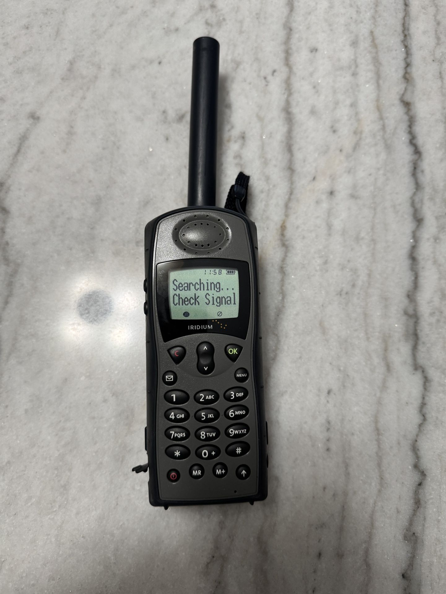 Iridium 9505 Satellite Phone
