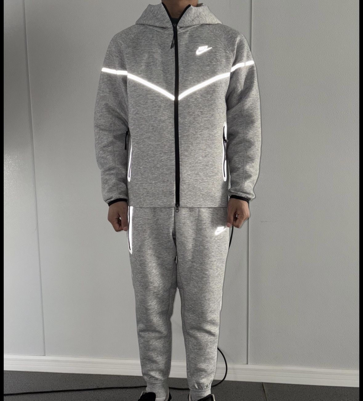 Nike Tech gray reflective full set