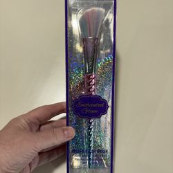 NEW CALA ENCHANTED GLAM ANGLED BLUSH BRUSH $7!