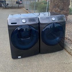 SAMSUNG WASHER AND DRYER SET. 