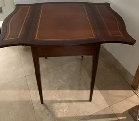 Small antique drop leaf table