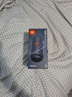 JBL Flip Essential 2 Bluetooth Speaker