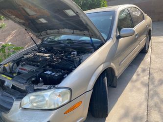2000 Nissan Maxima