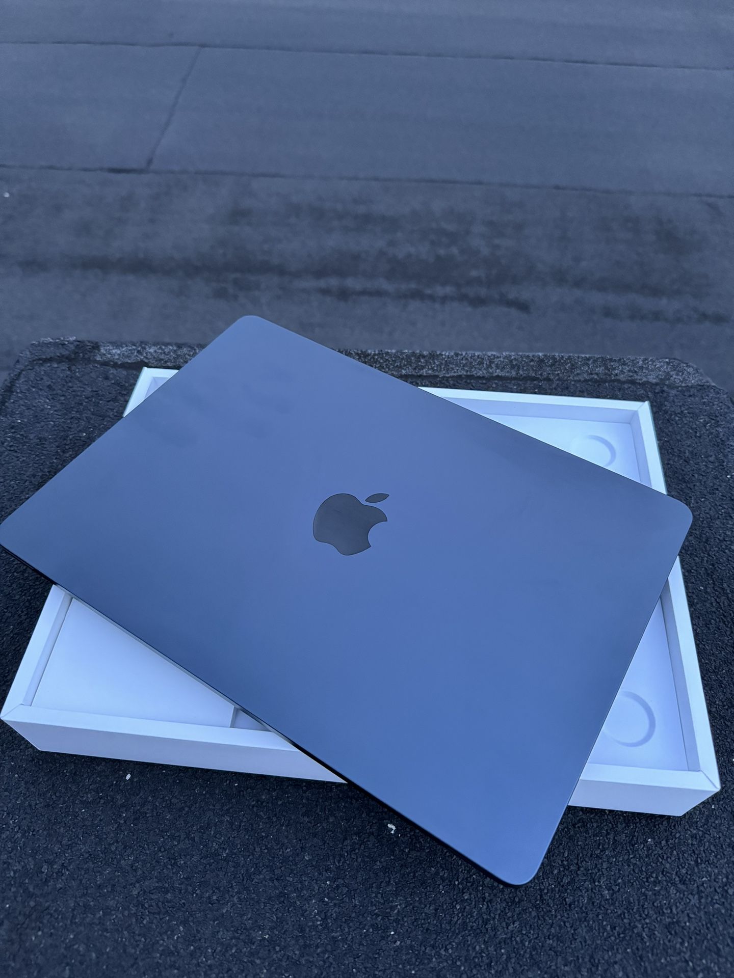 MacBook M2 2022 256GB 