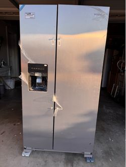 New Refrigerator whirlpool with warranty
