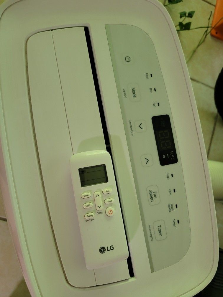 LG 7,000 Btu Air Conditioner
