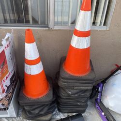 Basically Brand New 3ft Construction Cones 