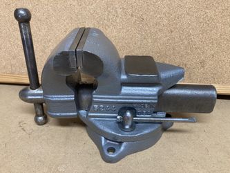 Vintage Small 3-1/2” Swivel Vise w/Anvil (USA)