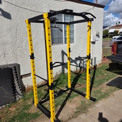Power rack squat rack with pulley system