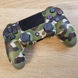 PS4 CONTROLLER CAMO