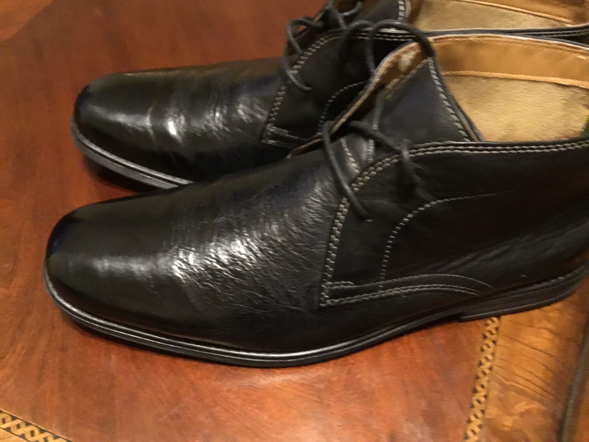 Black Leather Clark’s Chukka Boot Size12