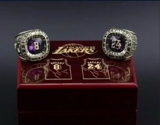 Kobe Bryant collection rings 8 and 24 comes with wooden ring box