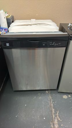 Nice like new Kenmore stailenss steel dishwasher