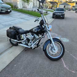 Motorcycle 2002 indian Scout